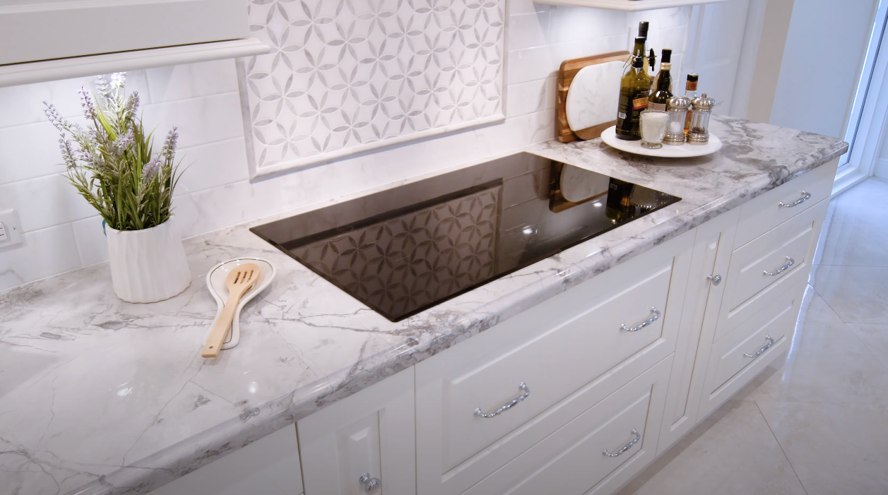 Mobile Remodeling Contractors Image